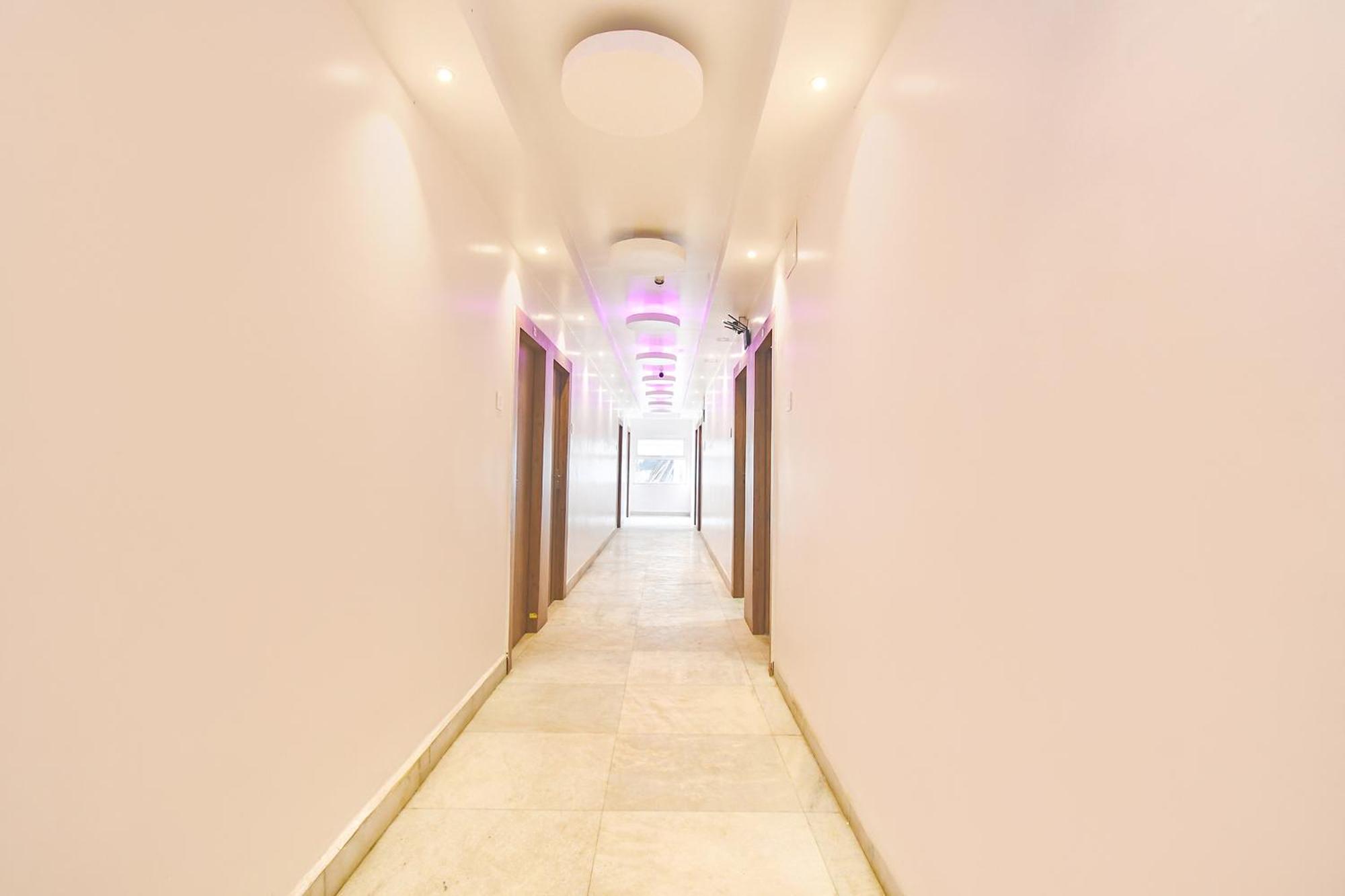 Fabhotel Prime The Golden Plaza - Nr Tarapith Temple Exterior foto